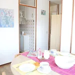 Cozy Flat With Amazing Seaview In * Бибионе