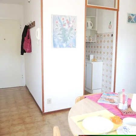 Cozy Flat With Amazing Seaview In * Bibione