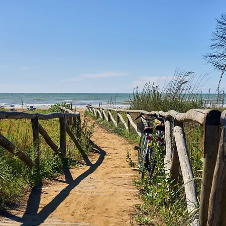 Cozy Flat With Amazing Seaview In * Bibione