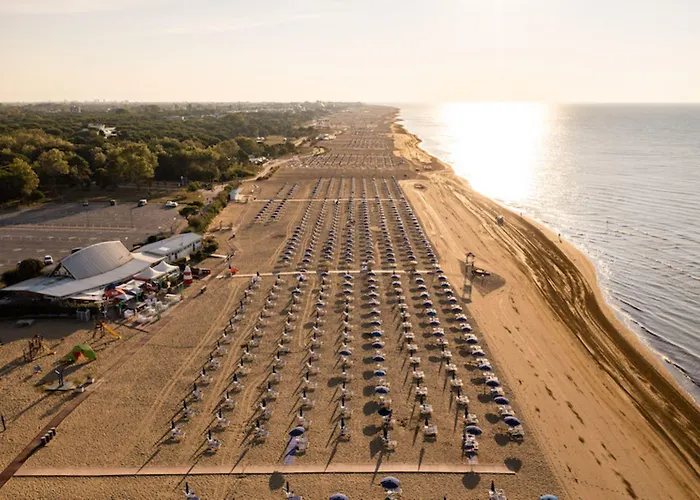 Cozy Flat With Amazing Seaview In Lägenhet Bibione